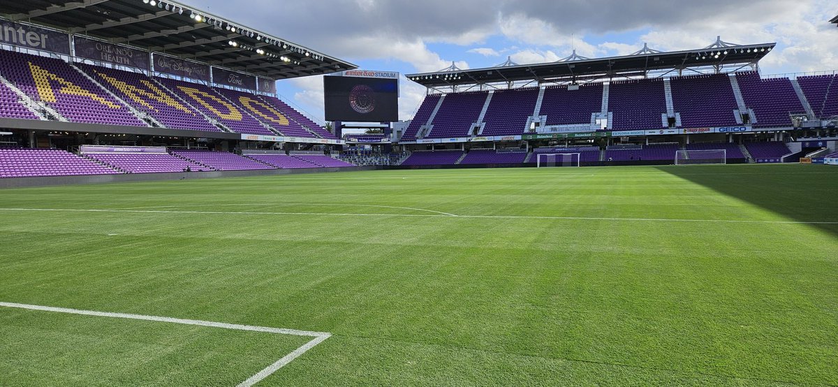 ERIKCBUISINE tweet media