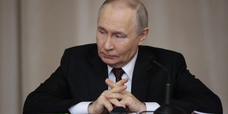 EEdsanz18's tweet photo. 🇷🇺 El Pdte. de #Rusia #VladimirPutin calificó el asesinato del Ayatolá Jamenei como una "cínica violación" del derecho internacional y la moral humana.

Moscú reafirma su apoyo total a Irán ante la agresión criminal de EE.UU. e Israel.

🔗https://t.co/7Mhqvckcnf

#Irán #Soberanía https://t.co/Wx72iudEiv