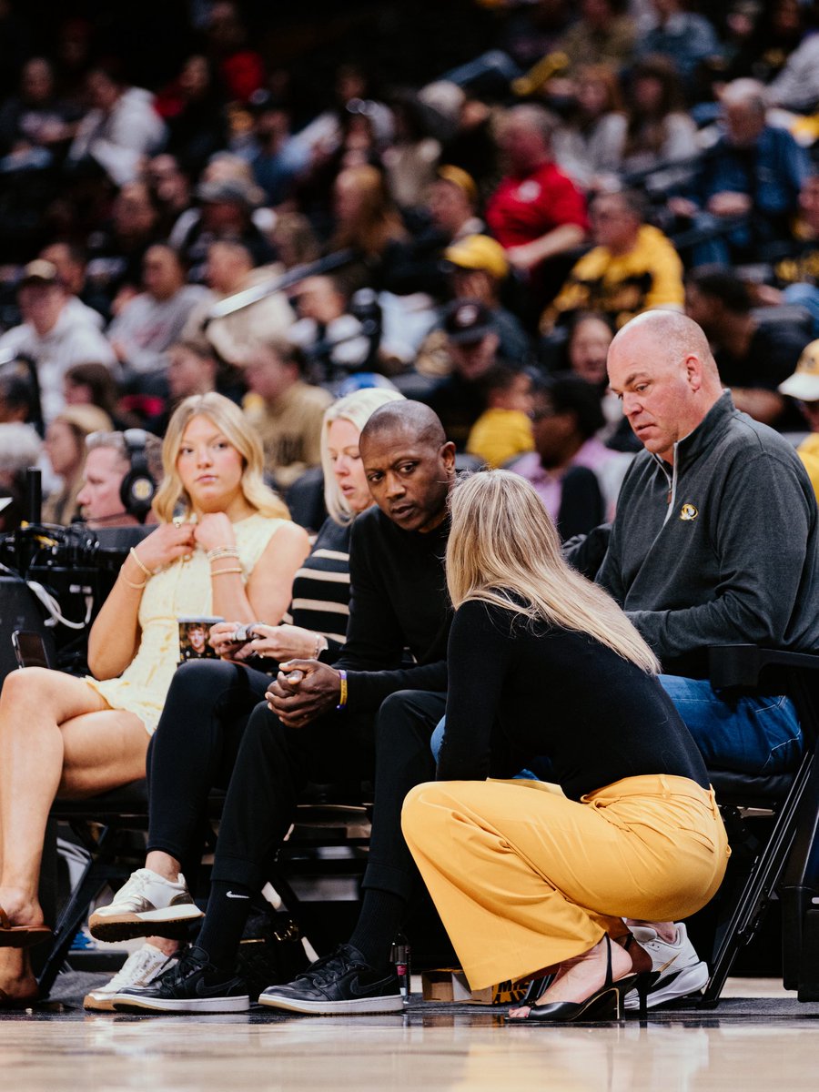 Shout out Coach Gates for always showing love🐯🤝

#MIZ x #OurZou
