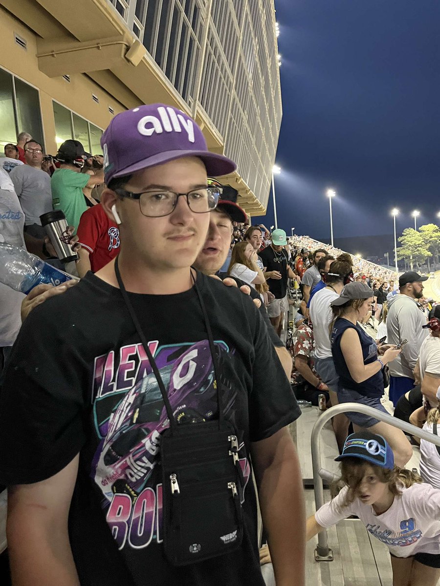 BananaManCCU's tweet image. Yet ANOTHER week where Alex Bowman gets SCREWED by something not his fault. I love my life