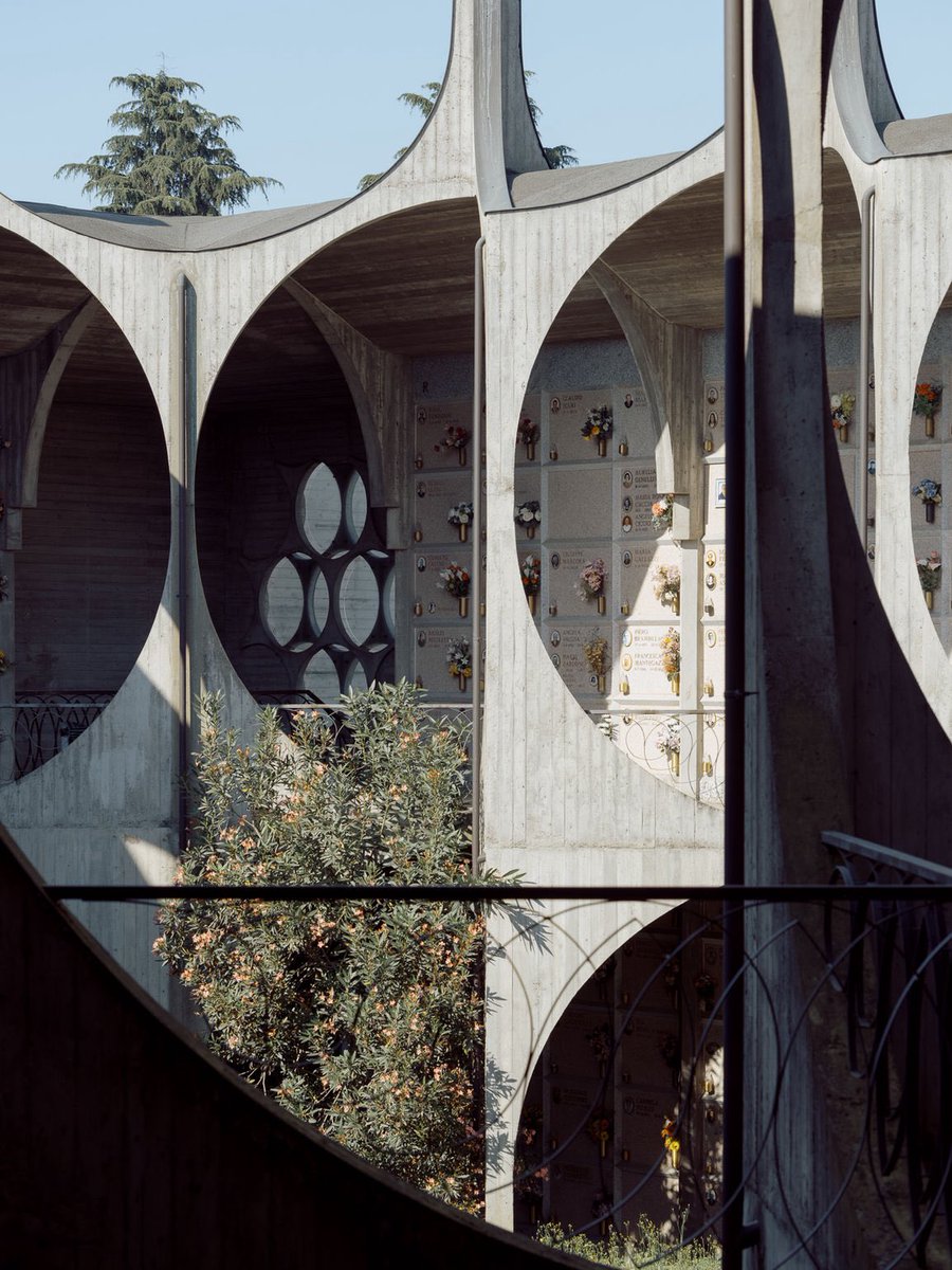 A 1970s addition to the Monumental Cemetery of Busto Arsizio in the province of Varese, Italy

 Design by architect Luigi Ciapparella