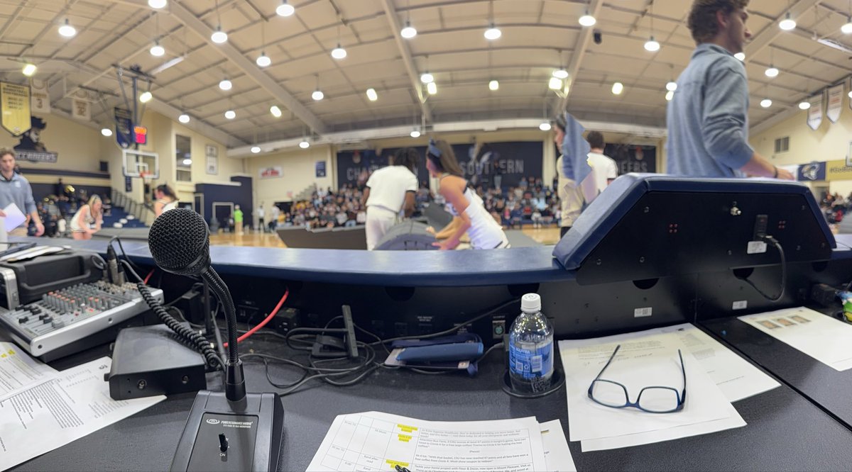 BradNarrates's tweet photo. 3 games this week. 🏀 PA for Senior night at @CSU_Mbball on Thursday and 2 🥎 games at @CCUChanticleers on Sunday. 
#PAAGameday
#PAAnnouncer 
#NCAABasketball 
#NCAASoftball https://t.co/PNzexNl4Iq
