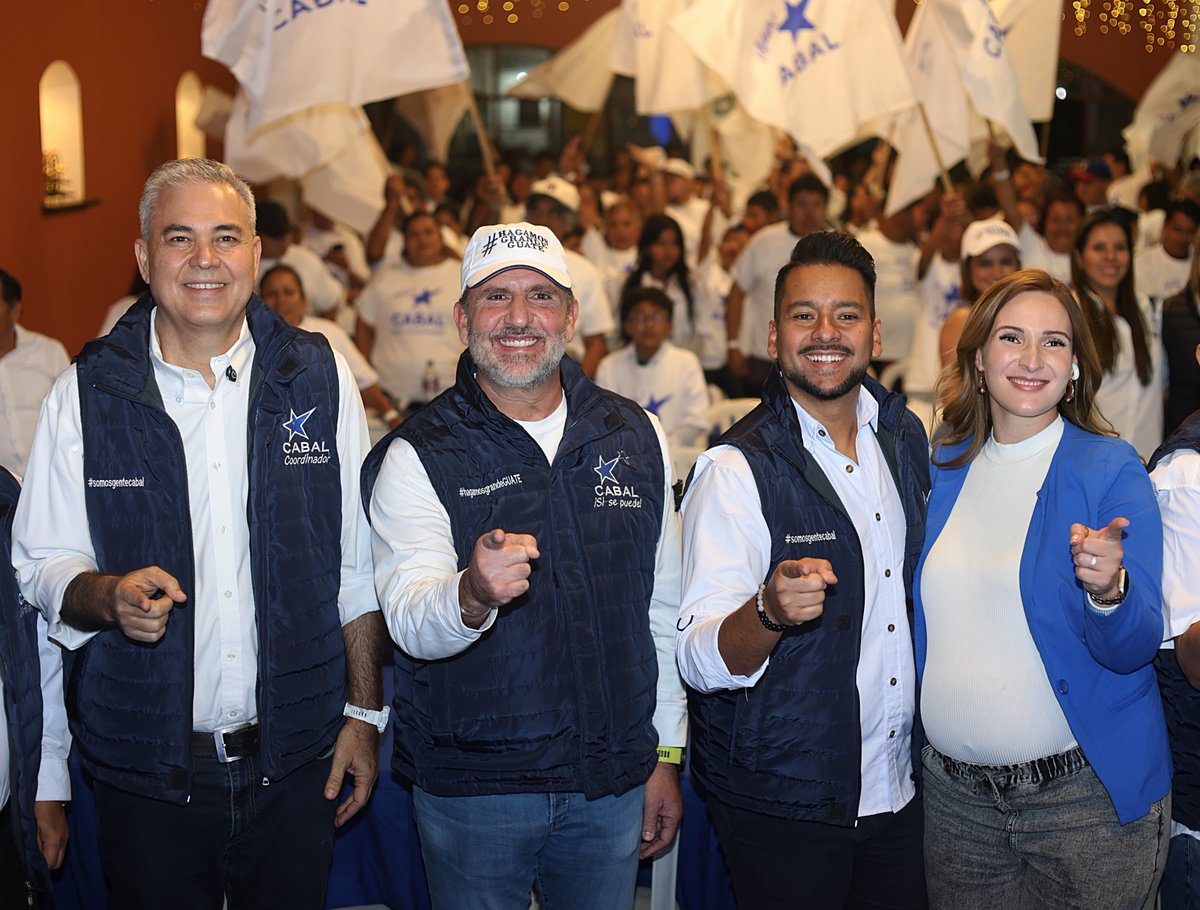 ManuelArchilaGT's tweet photo. Este fin de semana estuve con nuestro Secretario de Formación Política Roberto Arzu que impartió un taller estratégico dirigido al equipo del municipio de Mixco, bajo el liderazgo del coordinador municipal, Iván Díaz.

Seguimos trabajando en el fortalecimiento institucional y la capacitación de nuestros equipos, en estricto cumplimiento del artículo 20, literal h) de la Ley Electoral y de Partidos Políticos (LEPP).

#SomosCabal I #Mixco
#ManuelArchila I #Afiliate