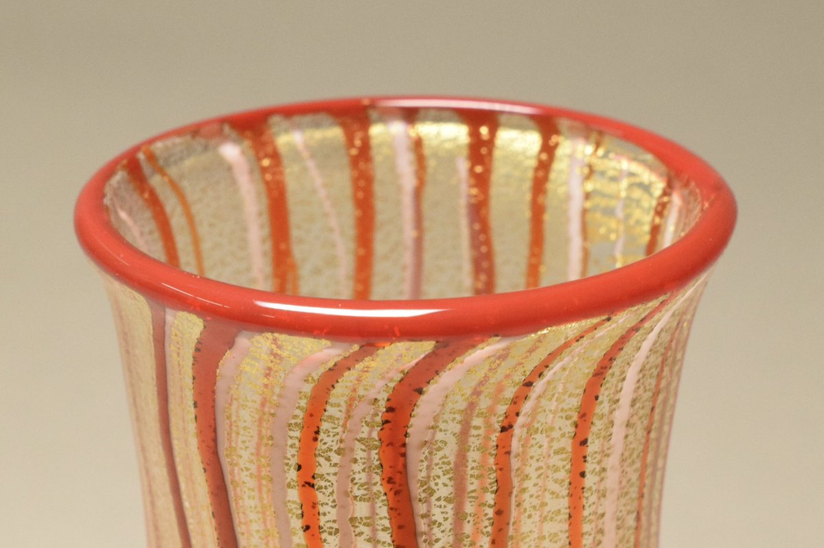 こちらの作品は酒器の「杯」になります。 ホームページのportfolioを