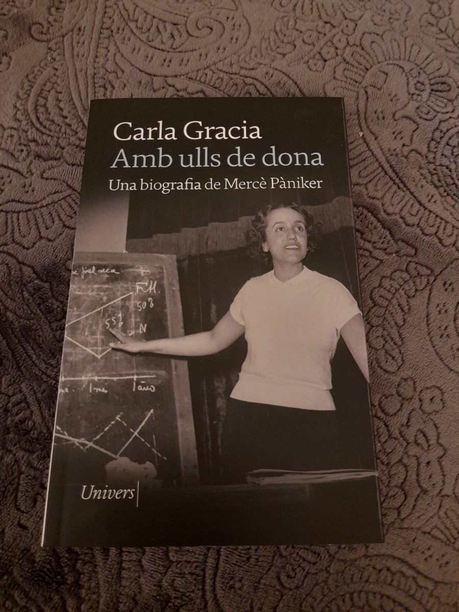 anna_dalloway's tweet photo. 4. Amb ulls de dona,  de @CarlaGraciaM a Edit. Univers. Vides.
@RamuniPaniker .
@AlbertPelach , amb ganes de llegir la història de la Mercè  #Pàniker ! https://t.co/mR7FQYyZq1