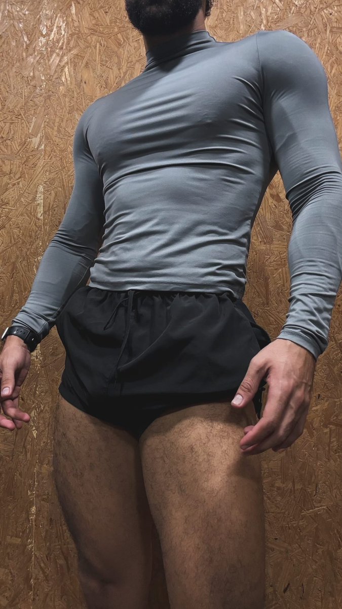 juliosto_'s tweet photo. tenía mucho sin post pero, así se ve un año de gym.🧨 https://t.co/Bb2c4nhxY8