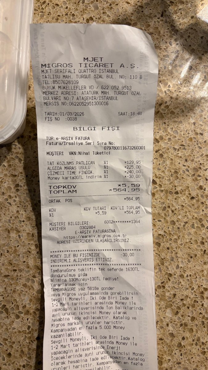 esra vandyke tweet media