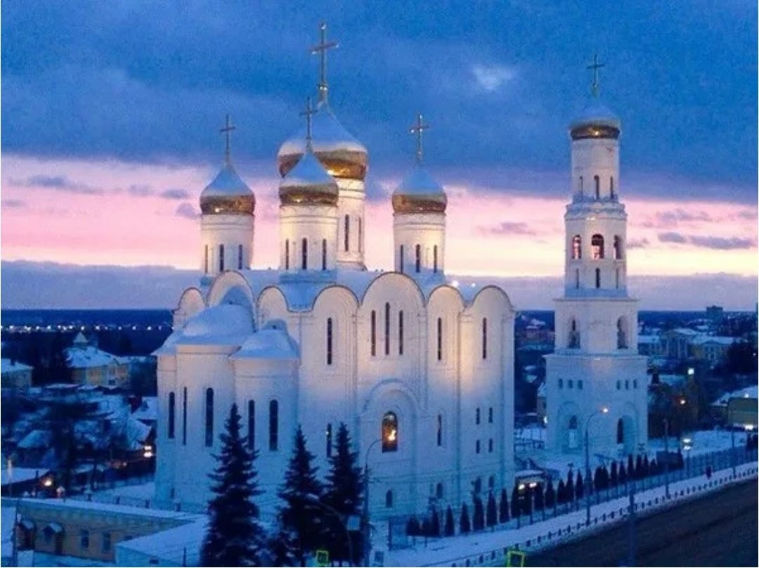 MakSimSan's tweet photo. Как вам наш #брянск'ий сине-черный Троицкий Собор? https://t.co/GRmqwHoPfK