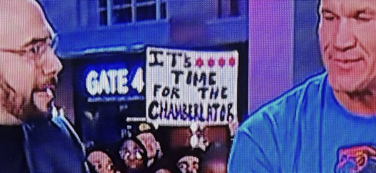dee_jay_ivan's tweet photo. Just a late hot take on @Rosenbergradio commenting on Trick Willy’s 808’s in his theme during the #WWEChamber preshow but neglecting to acknowledge the 909’s used by Chicagoans who invented #housemusic

shoutout to the guy at the post-show with this sign, the #househeads see you! https://t.co/bFIdqlAK5E
