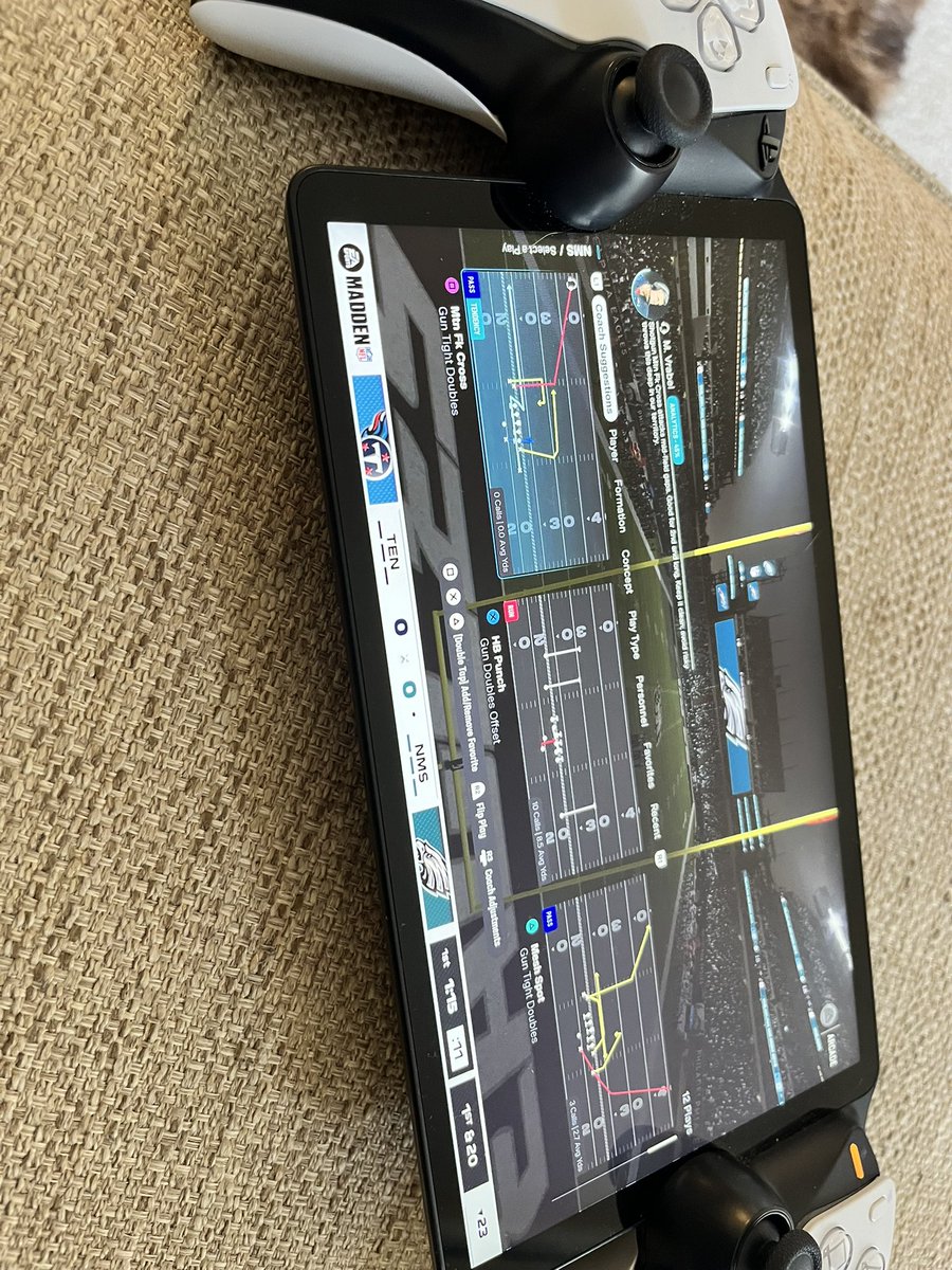 Popular Stranger tweet media