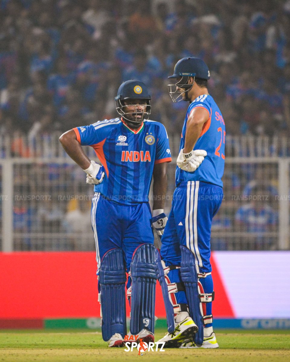 raysportzbangla's tweet photo. ছবি: ভারতের ব্যাটিং ব্যর্থতার দিনে একাই কুম্ভ সঞ্জু স্যামসন! ইডেনে রুদ্ধশ্বাস ম্যাচ জিতে বিশ্বকাপের শেষ চারে টিম ইন্ডিয়া...

#RaySportz #IndianCricketTeam #TeamIndia #ICC #T20WorldCup2026 https://t.co/k7YgDUd4UP