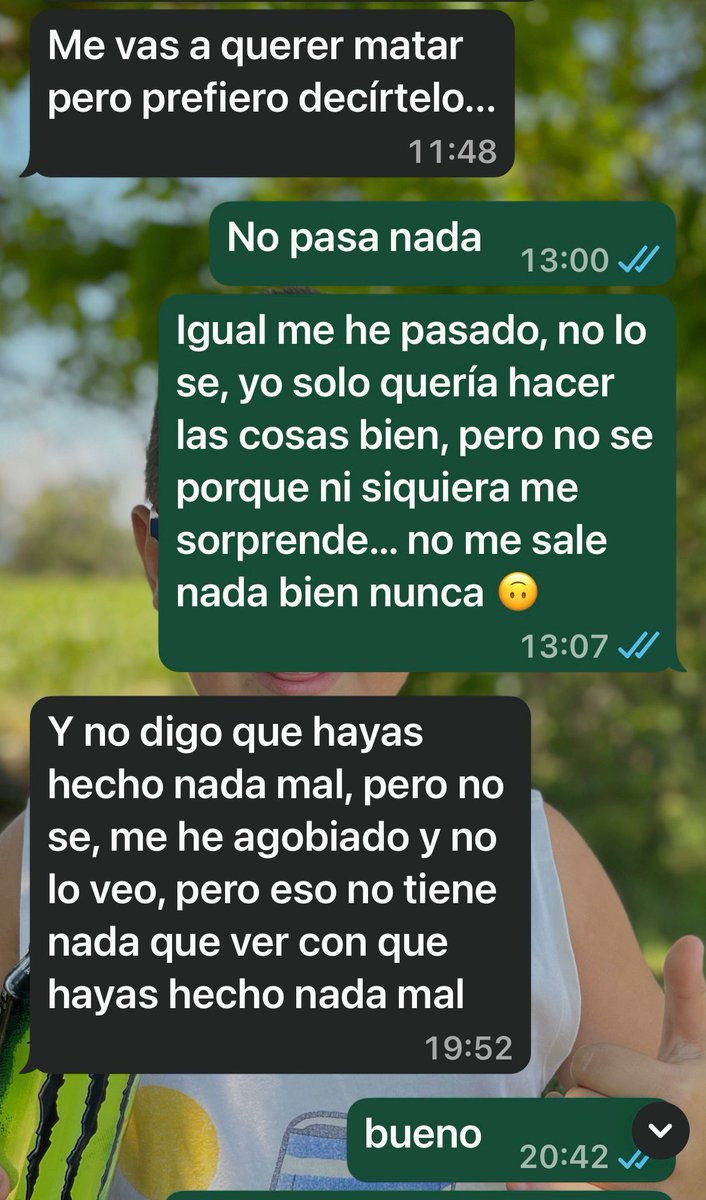 forocoches's tweet photo. Lo que me ha pasado con la primera chica que estaba conociendo en mi vida

Tengo 22 años y mi primera experiencia seria ha sido un curso intensivo de decepción.

Match en Tinder con 23 años que parecía diferente: conversaciones largas, interés real y planes de futuro con hijos incluidos antes de vernos. Primera cita perfecta, flores y un mensaje directo: "mi cama dice que quiere visitas".

Decir que antes de quedar ya me decía que quería tener 3 niñas y tal, y me hablaba de planes a futuro. Evidentemente yo ilusionado, cómo no estarlo. 

Dos semanas después, por San Valentín, le envío un segundo ramo de flores a casa y me despierto con el mensaje..

https://t.co/OXGLAUwQmd