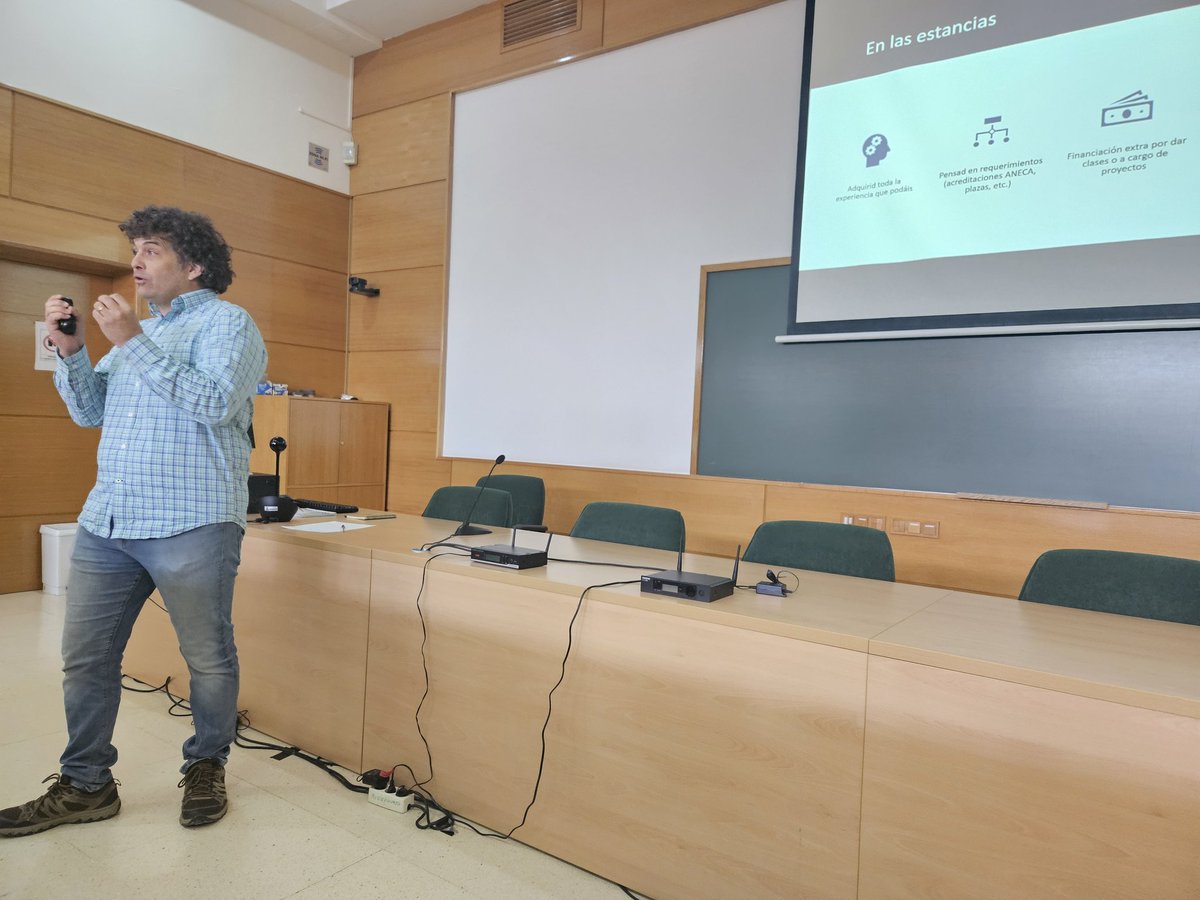 CBDS_UPM's tweet photo. Éxito de taller de inserción laboral pre y postdoc con la creación del Grupo prepostdocs del CBDS https://t.co/FSbzTnTvQt