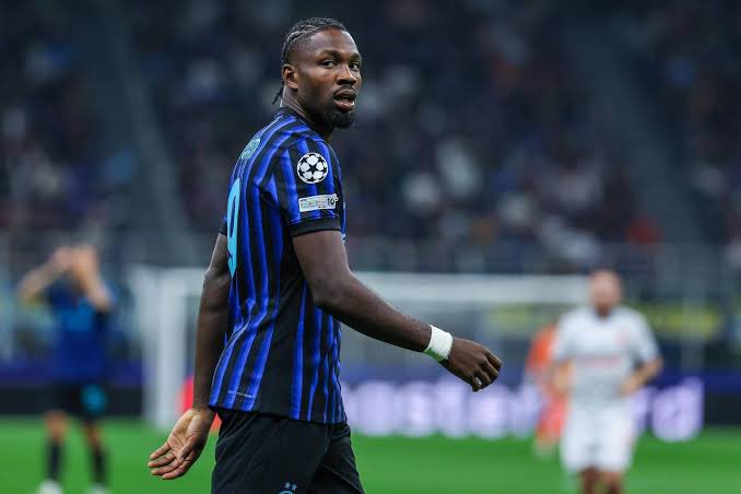 Thuram solo in campionato ha 7 gol e 3 assist. Sicuramente post infortunio è in un periodo di scarso rendimento ma far passare tutta la stagione come fallimentare anche no. 

Serve pazienza perché è un tipo di calciatore che se non è a 100 fisicamente rende la metà. 

Supportare.