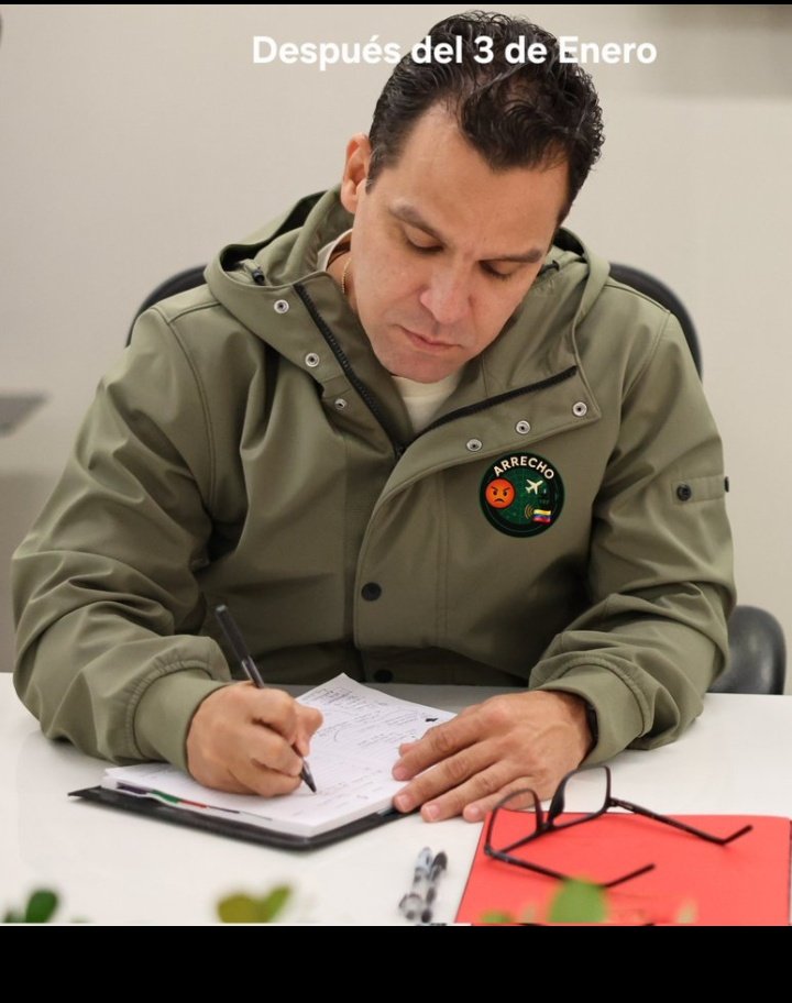 La estrategia del Asesino Granko,era dejarse la barba y el pelo como lo tenía para que a la hora de salir huyendo,se la quitaba como lo hizo y pasar desapercibido!
 PERO DONDE TE METAS RATA,TE VAMOS A FUNDIR...