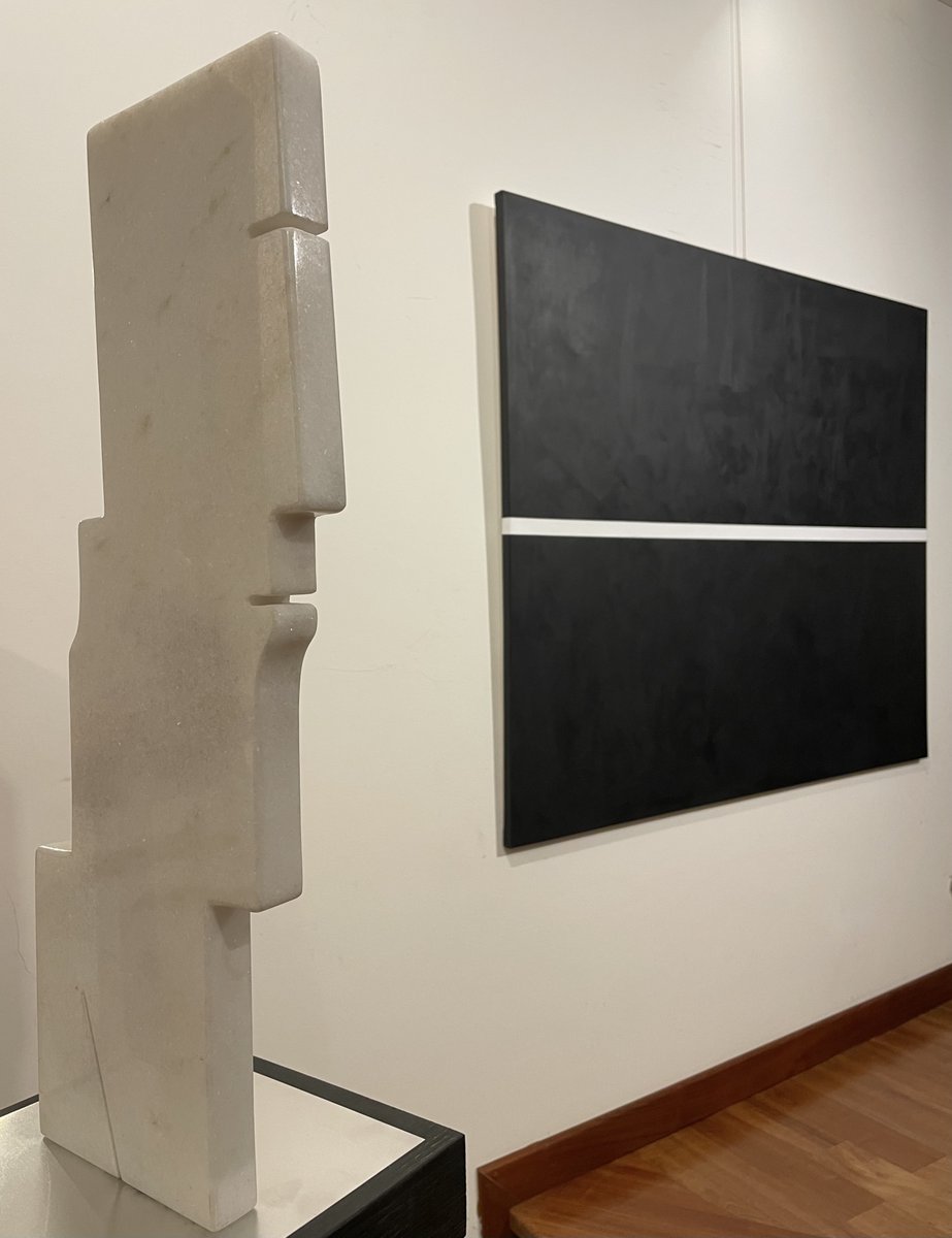 #scultura - UT - Marmo 2024
#pittura - Off - Tec. mista su tela cm. 100 x 120 - 2025