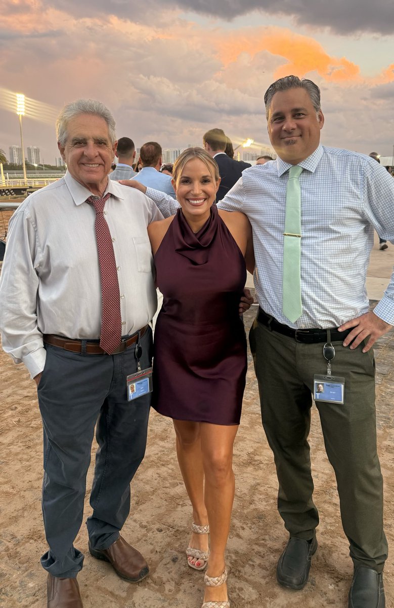 Samantha tweet media