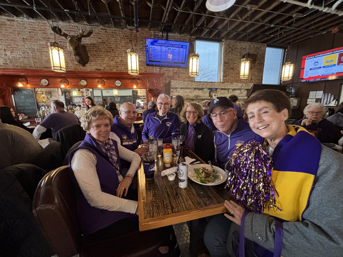 UNI Basketball tweet media