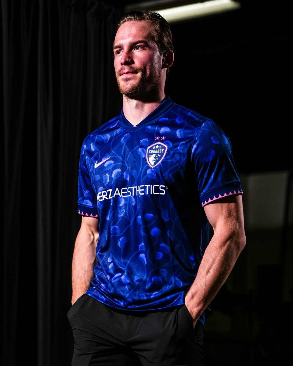 New kit is looking good <a href="/TheNCCourage/">NC Courage</a> 😎
