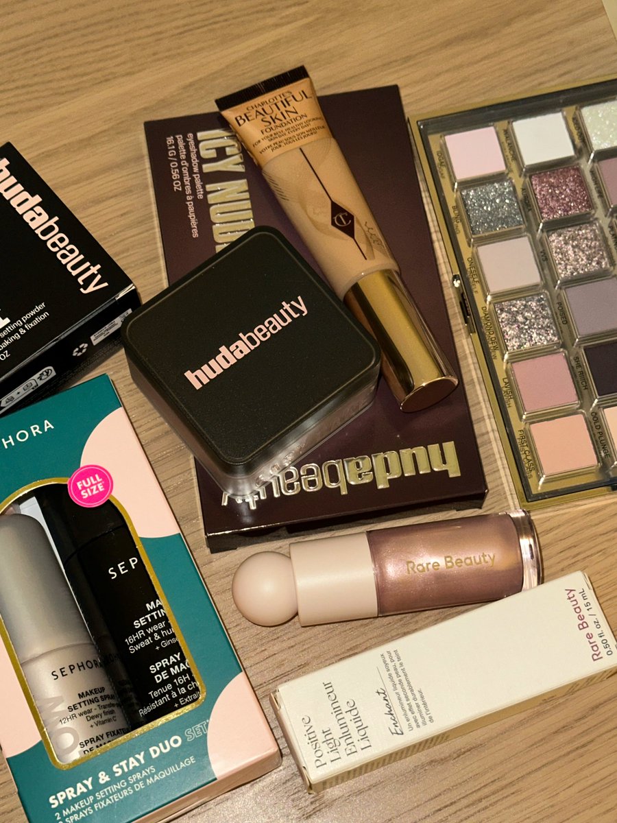 𝐃𝐚𝐢𝐬𝐲 tweet media