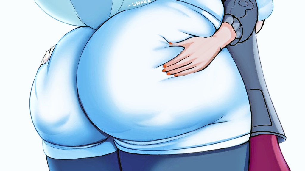 𝑩𝒊𝒈 𝑩𝒆𝒂𝒖𝒕𝒚 𝑴𝒆𝒍𝒐𝒏𝒚 tweet media