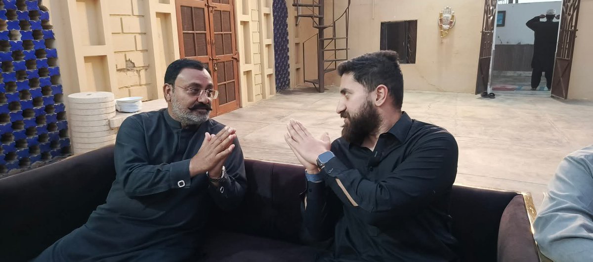 ترجمان سندھ حکومت ایم پی اے مٹیاری مخدوم فخر زمان نے حسینی ہاؤس مٹیاری میں سید جانی شاہ حسينی اور سید مصطفیٰ شاہ حسینی کی جانب سے افطار پارٹی میں شرکت کی ۔
<a href="/MakhdoomFZaman/">Makhdoom Fakhar Zaman</a>