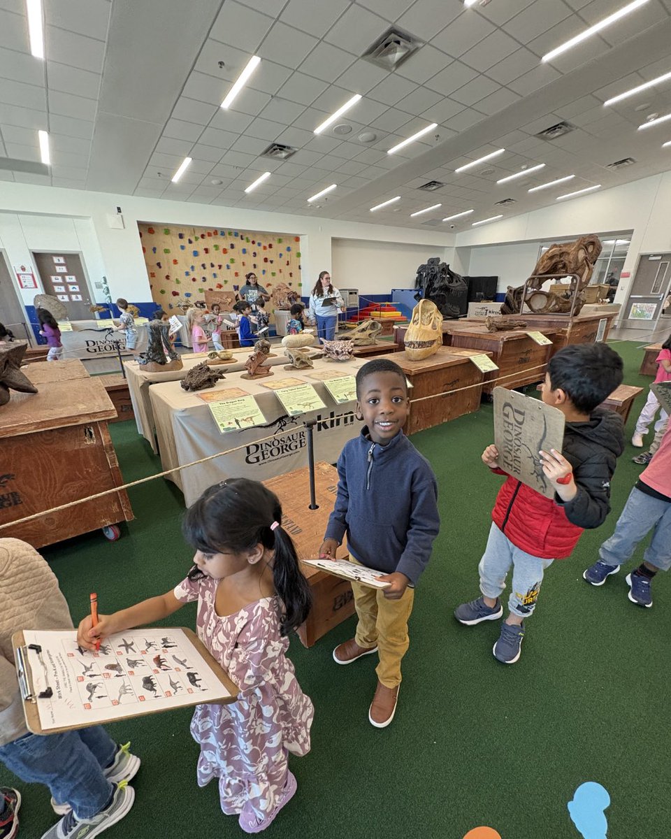 🦖 Dino-mite day in Pre-K! When Dinosaur George visited our campus, our little paleontologists went on a fossil scavenger hunt and discovered all kinds of ancient animal treasures. Hands-on learning + BIG excitement = the best day ever! 🦴✨ #calhounconnects <a href="/PISDCalhoun/">Calhoun Early Childhood School</a>