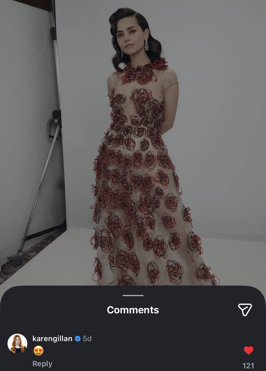 crowandcup's tweet photo. karen gillan commenting on jenna coleman’s instagram so cute 😭 https://t.co/KZaE2wvU7E