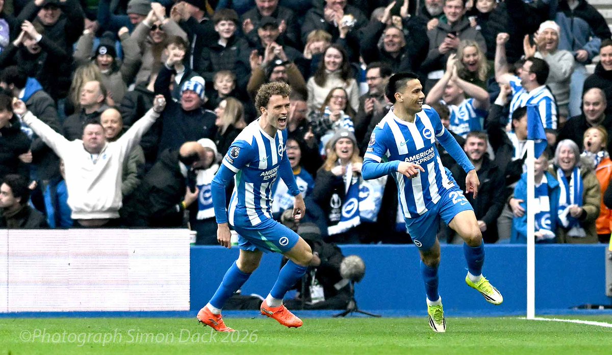 Simon Dack tweet media