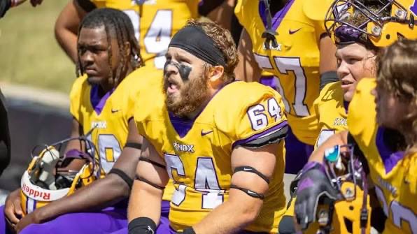 AnthonyAlex67's tweet photo. Blessed to receive an offer from Knox college 🙏🏿@FB_KnoxCollege @CoachDomParello 🙏🏿🙏🏿 AGTG https://t.co/6OVklTobwr