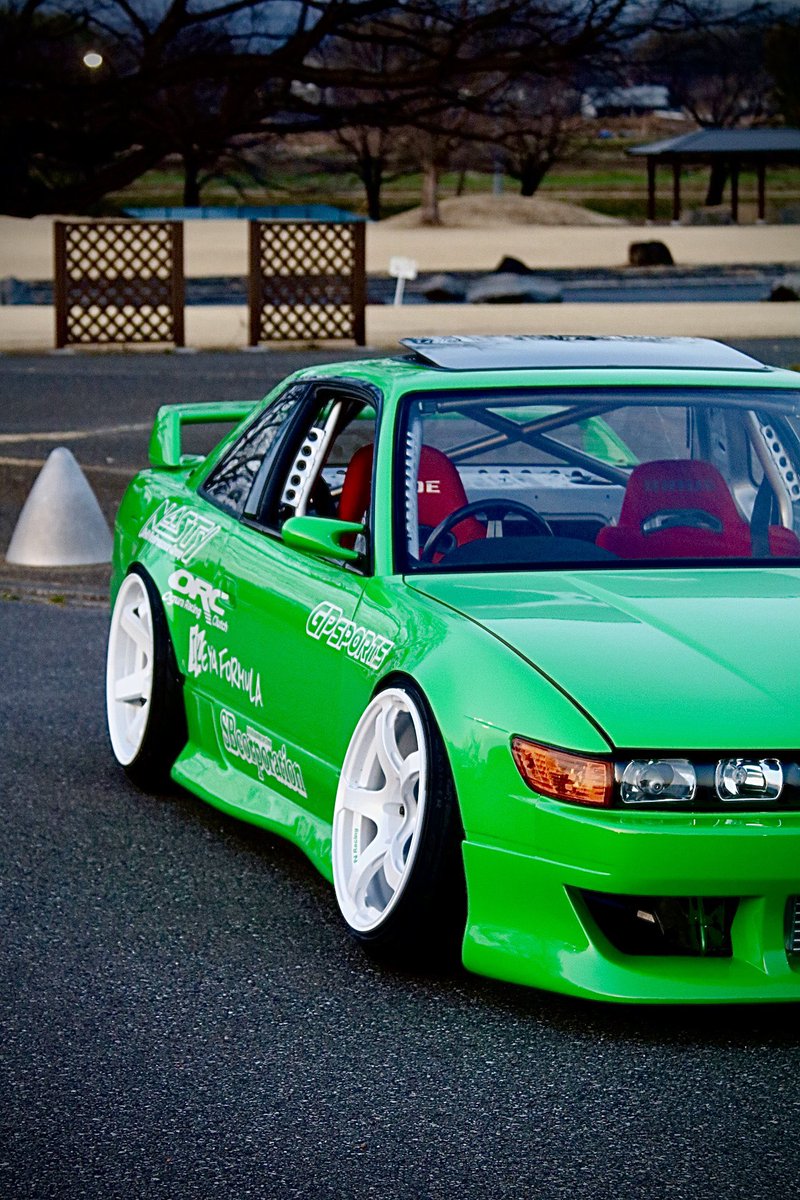 マツユリ tweet media