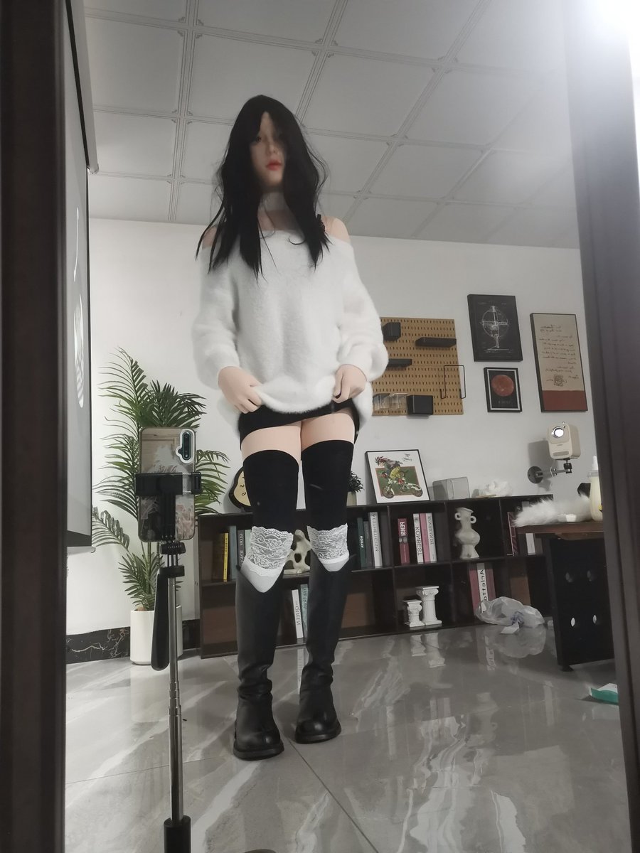 开心的小余下 tweet media