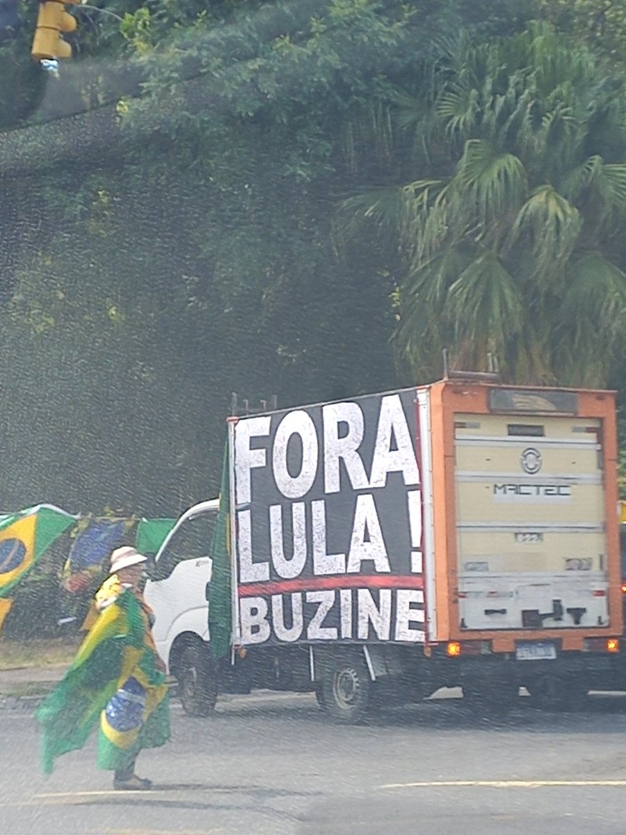 MaryGloriaRibe1's tweet photo. Porto Alegre participando.... #ForaMoraes #ForaLula #ForaesquerdaCorrupta 🇧🇷 🤡 💰 🐭 🍼 💰 🐭 🤐 🥚 🤐 🍕 🍕 🍕 🍕 🍕 https://t.co/5zwkjkrWYo