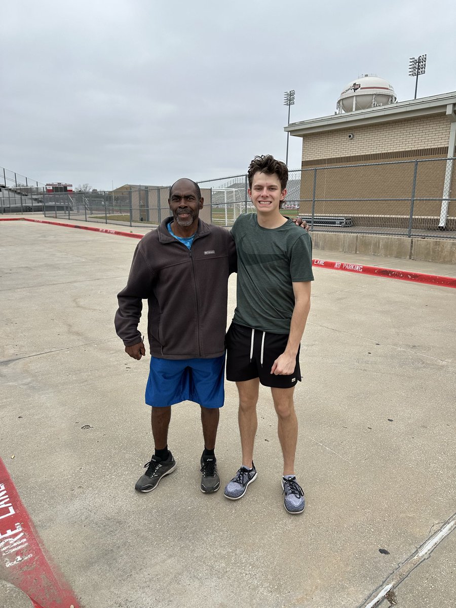 JBoren98297's tweet photo. Sunday speed training with Coach Ed….6.4 around the corner!
@SavageFalcon
#nextlevelbb
#ncsa
#pb_uncommitted https://t.co/SJFUKzYWrg