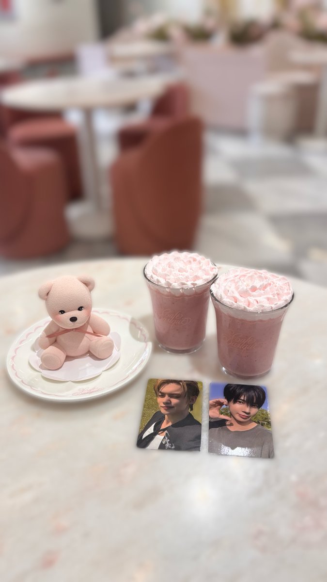 𝑻 ❤︎ tweet media