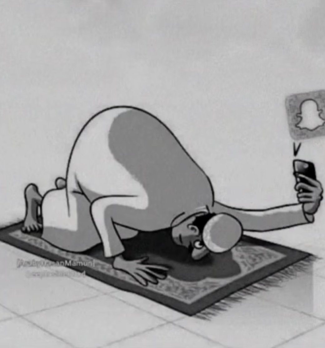 Birkaç haftadır ülkenin yarısı böyle takılıyor. Normalde benim atacağım tarzda bir içerik değil ama çok fazla karşıma çıkmaya başladı. Dinle uzaktan yakından alakası olmayan insanlar, sosyal medyada daha düzgün insan imajı verebilmek için elinden geleni yapıyor. Acıyarak