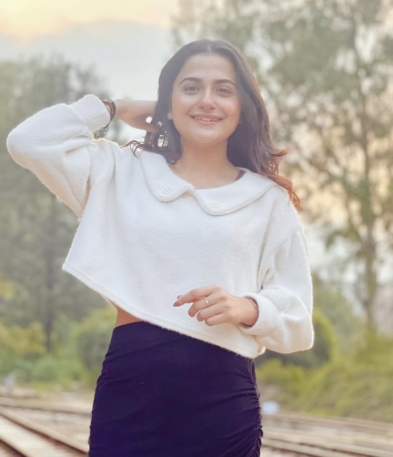 Phoenixdeba's tweet photo. Finally it's March!!🎉🎉🥳
We finally arrive into Debattama's birthday month.💌
May this year bring you a lot of joy just like the arrival of spring. 🌻
Your vibrant smile is as beautiful as you are.😍
#BirthdayMonth
#BirthdayCountdown 
#19daystogo
#DebattamaSaha https://t.co/4e2Nm5xv1P