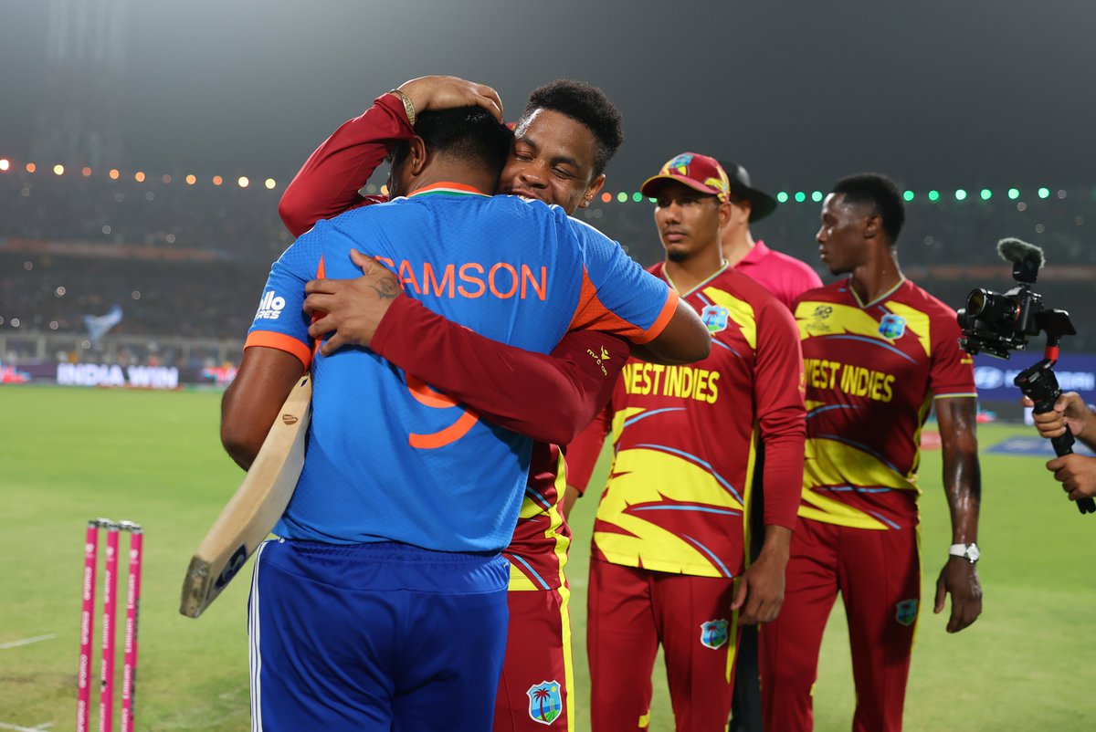 ICC's tweet photo. 𝐀𝐝𝐦𝐢𝐫𝐚𝐭𝐢𝐨𝐧 𝐚𝐥𝐥 𝐚𝐫𝐨𝐮𝐧𝐝 🫂❤️

Sanju Samson's match-winning knock at #T20WorldCup had appreciation flowing from both the camps 👏

Relive his special innings 🎥 https://t.co/Av2lFkYFWX https://t.co/kHgGiuL910
