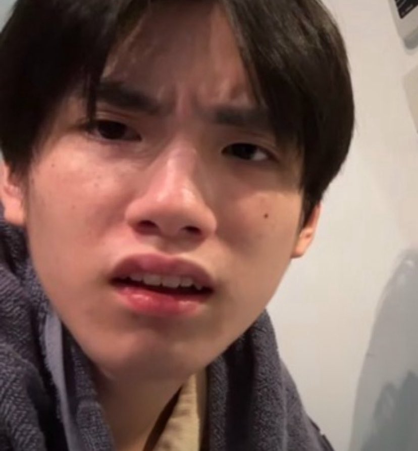 phup1nk's tweet photo. ถึงจะเพี้ยนยังไงก็รักนะเว้ยยย https://t.co/fHRoQg35Hj