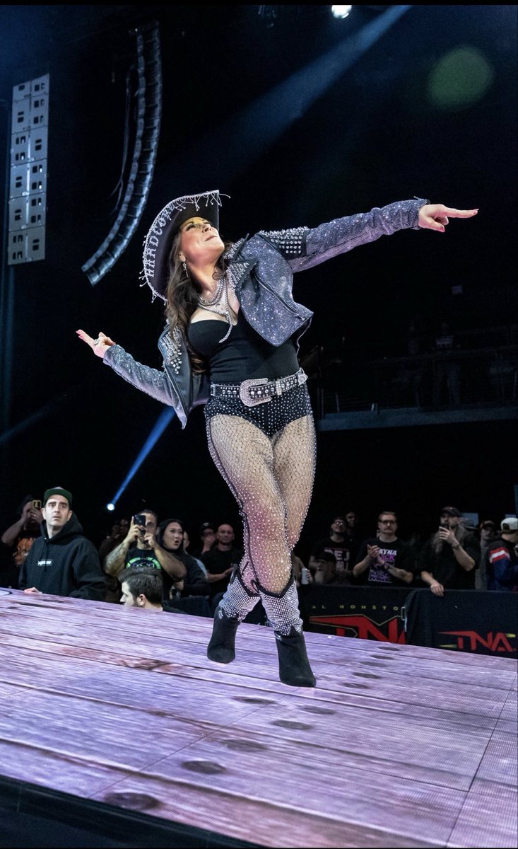 Mickie James~Aldis tweet media