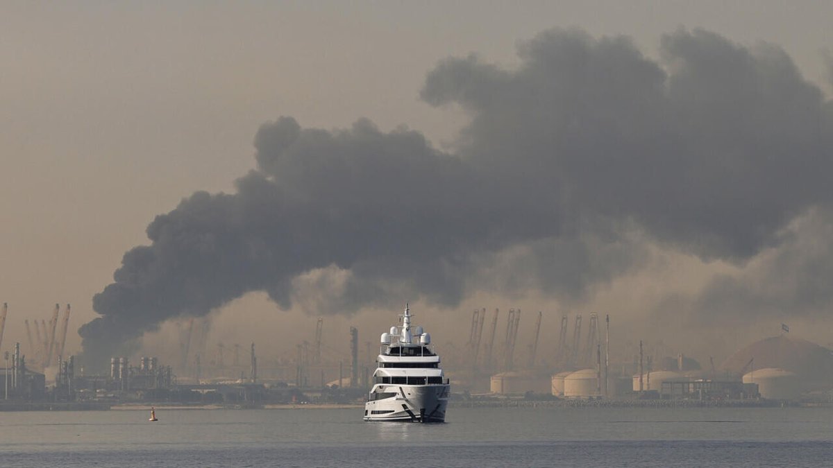 France24_en's tweet photo. Iran strikes send VIP Dubai influencers 'back to reality'
➡️ https://t.co/MBJJhb1rwj https://t.co/CO0fVBDN6r