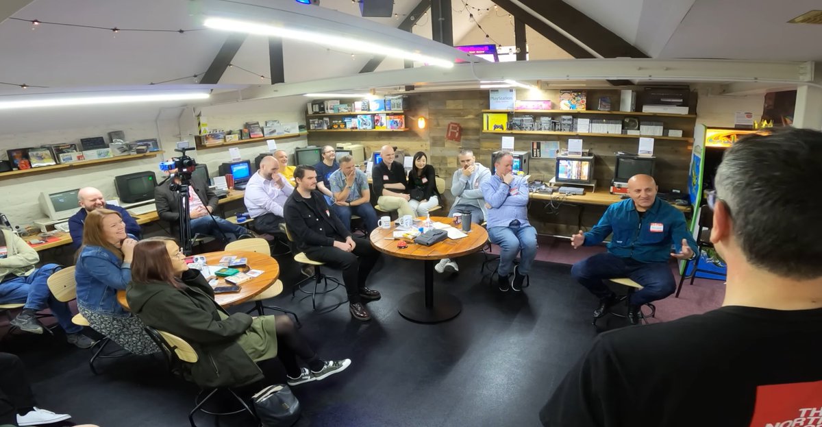 Adventuron tweet media