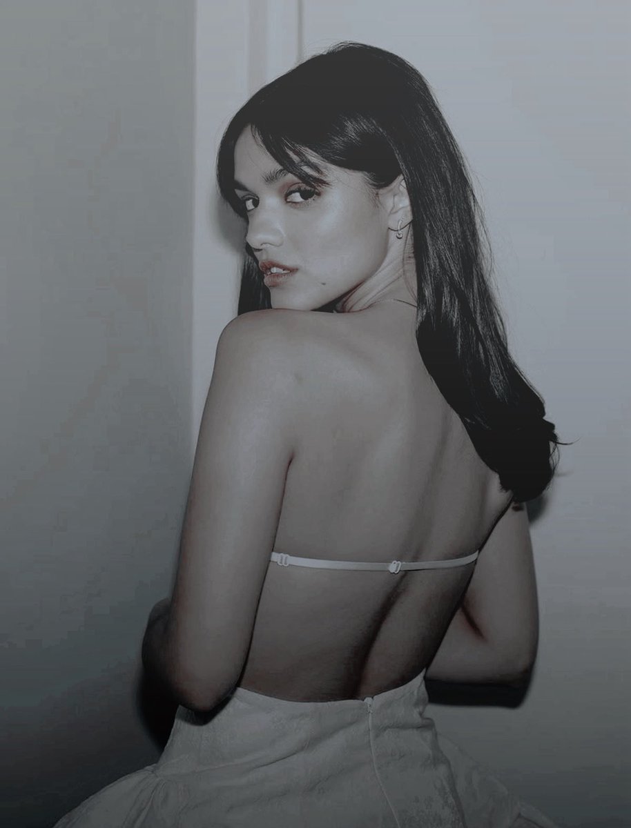 Gianna Abbott. (@xdaintystar) on Twitter photo 