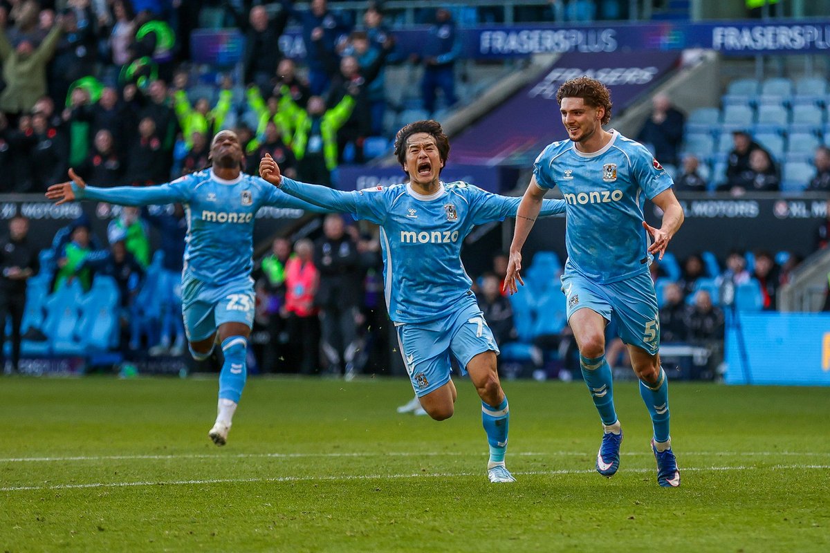 Chris Simpson tweet media