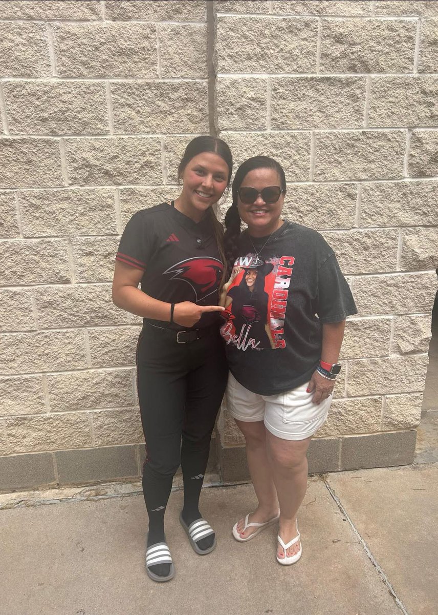 Vanessa Mitchell tweet media