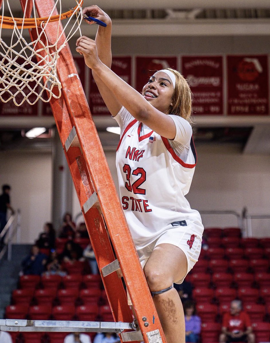 Kayla T. Williams tweet media