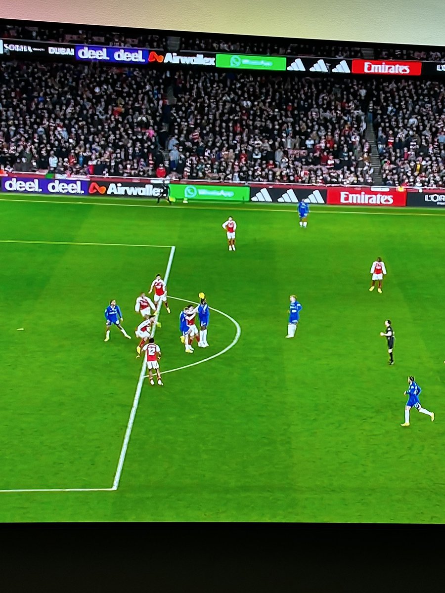 RB_London_RB's tweet photo. Gary Neville “I’m not sure he’s offside you know” his agenda against Arsenal is unbelievable https://t.co/Yek90HO8sa