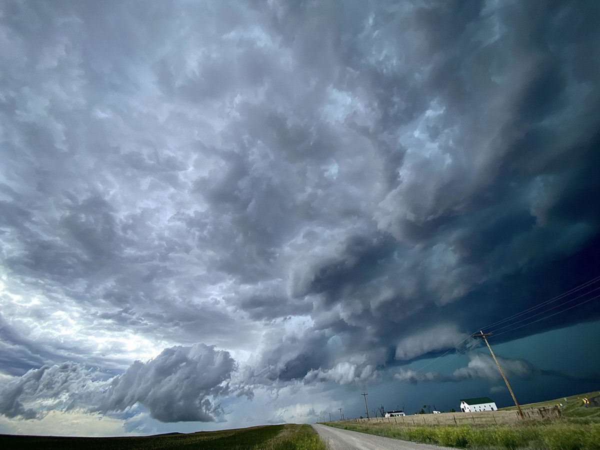 imr_wx's tweet photo. Did someone say meteorological spring?

#wxtwitter #stormszn https://t.co/tScHUyzhNk