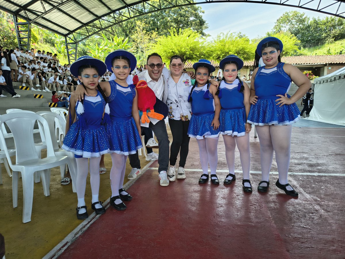 EsCulValle's tweet photo. ¡El arte florece en el Valle! 🌟 Las Muestras Artísticas Integradoras llegaron a Cartago. Niños y jóvenes de El Cairo, Obando, El Águila y Ansermanuevo brillaron con su talento.
@GobValle , @CulturaValle y las Escuelas Culturales Vallecaucanas , llevamos tradición a cada rincón. https://t.co/3jIuTf3O4D