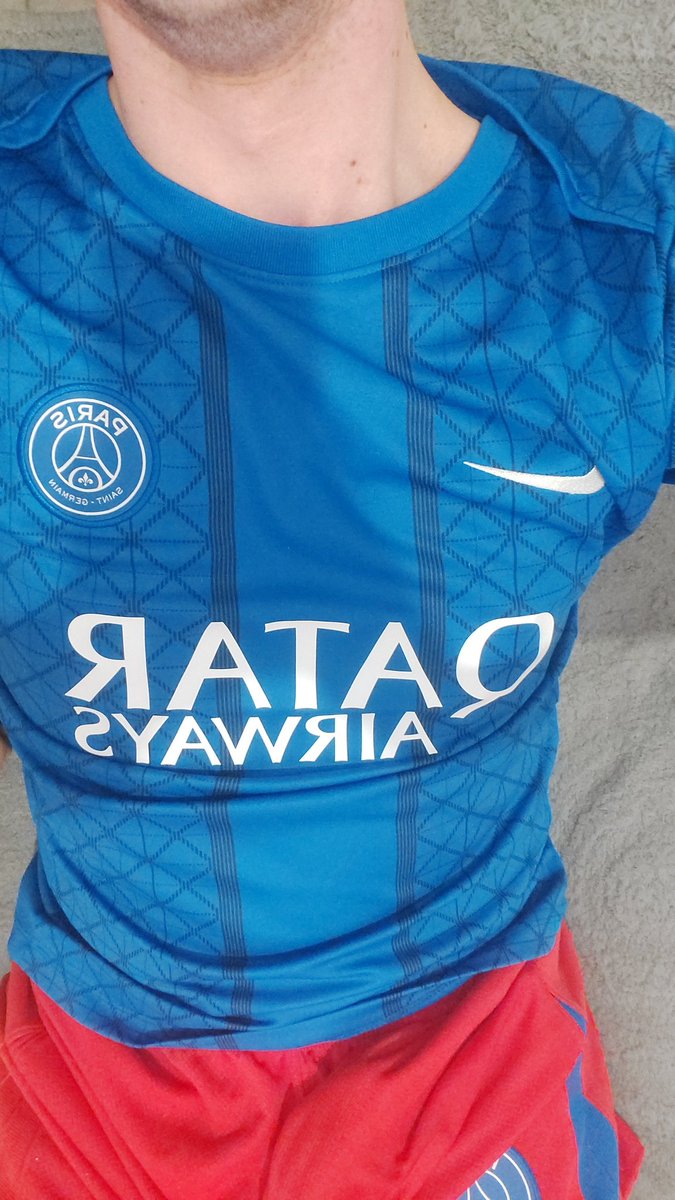 PSG DRONE P56801 tweet media